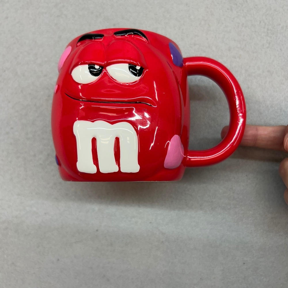 M&M's Red Character Coffee Mug Galerie 2003 Valentine Hearts Ceramic Cup